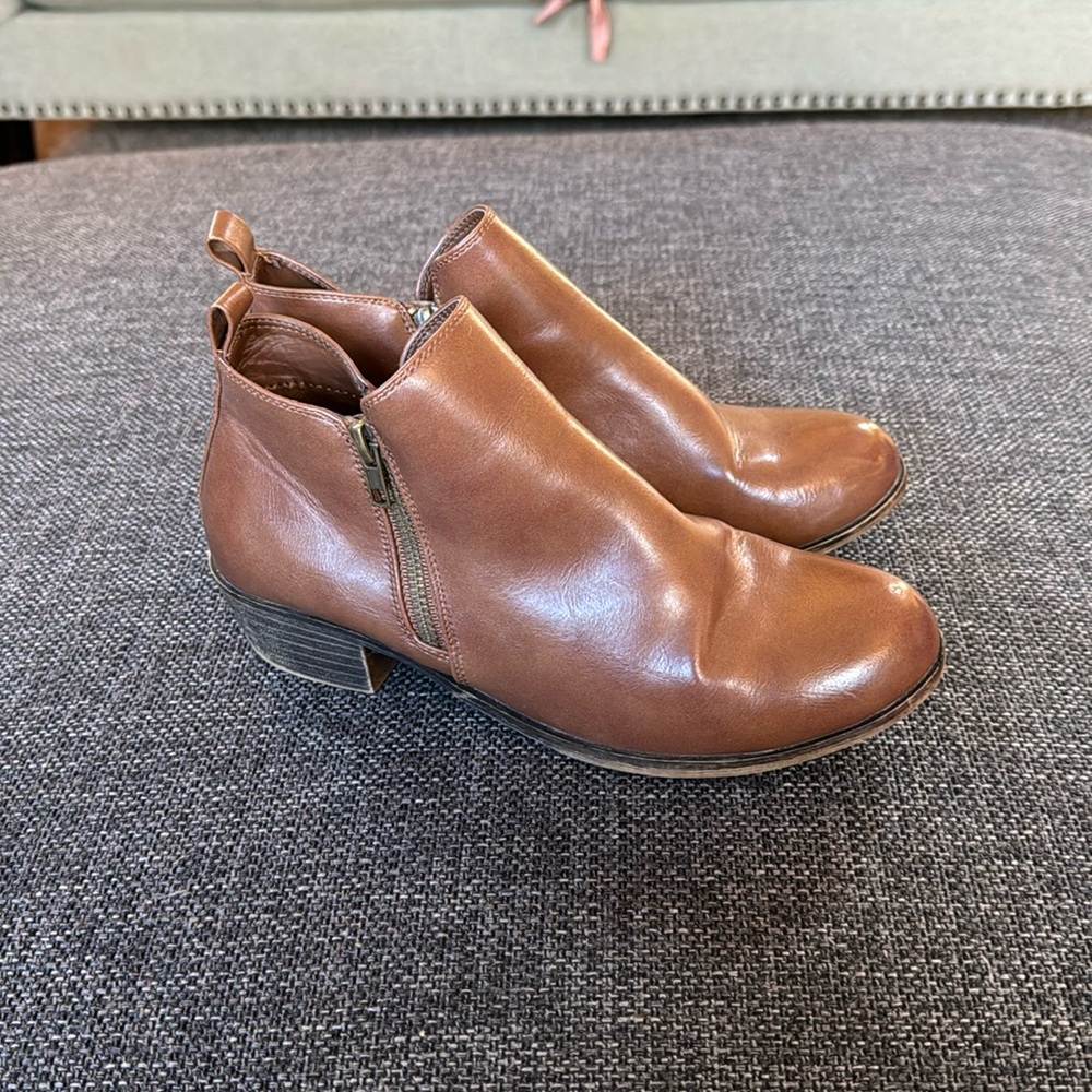 JESSICA CLINE Dani Brown Casual Ankle Boots Booties Size 8.5